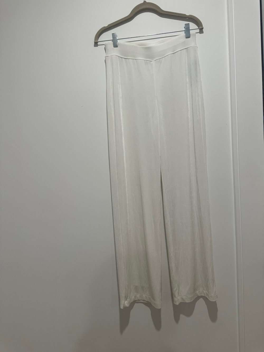 Chico's Cream Travelers Elastic Waist Pants